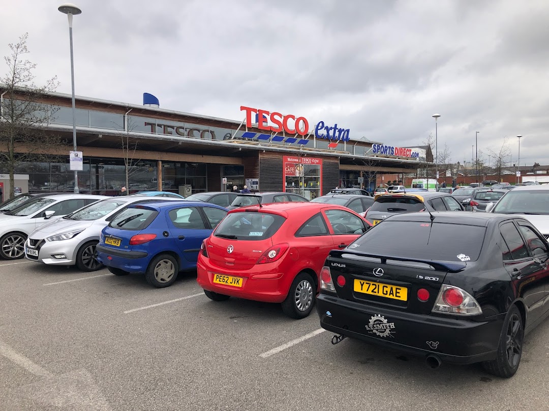 Tesco Extra Leigh