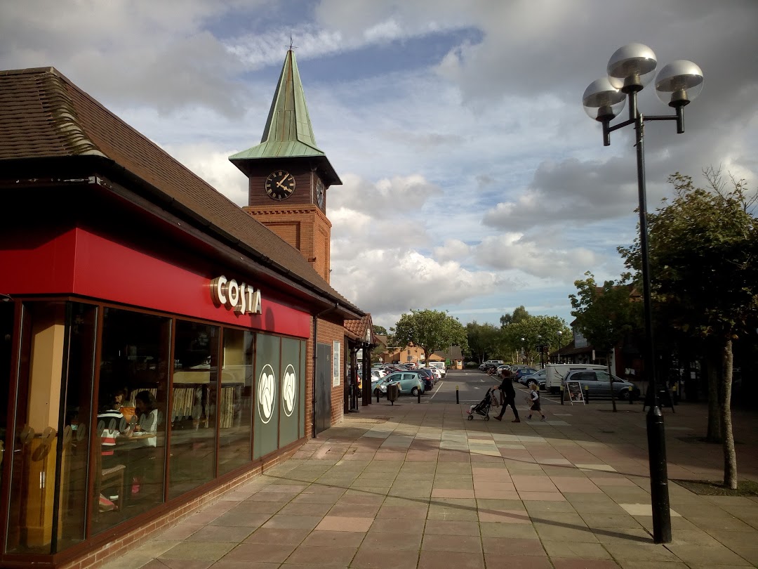 Locks Heath Shopping Village