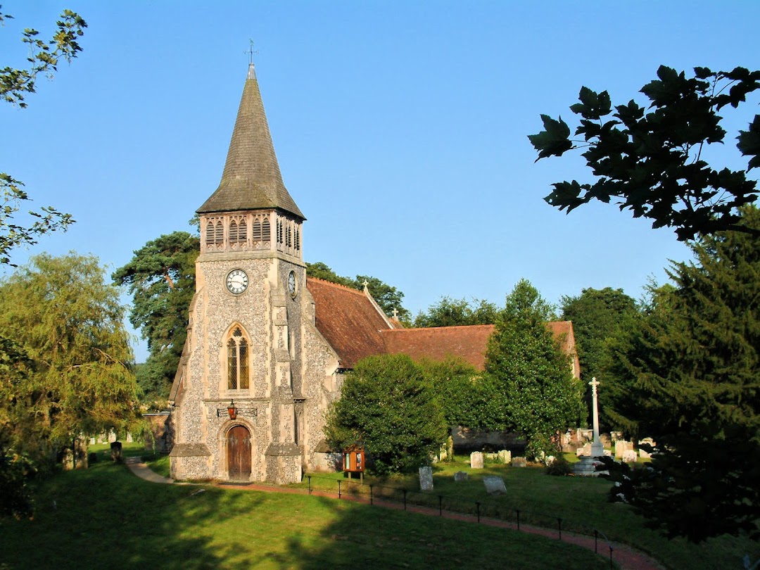 St Nicholas, Wickham