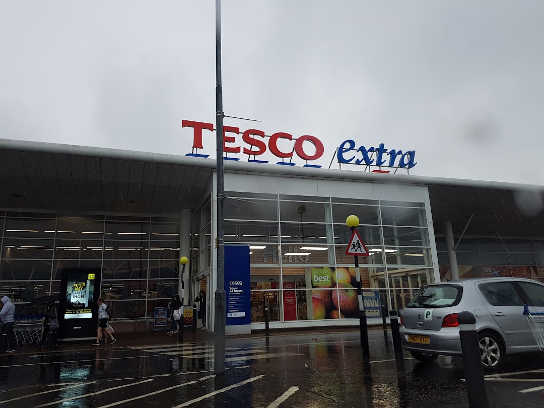 Tesco Retail Park Riverway