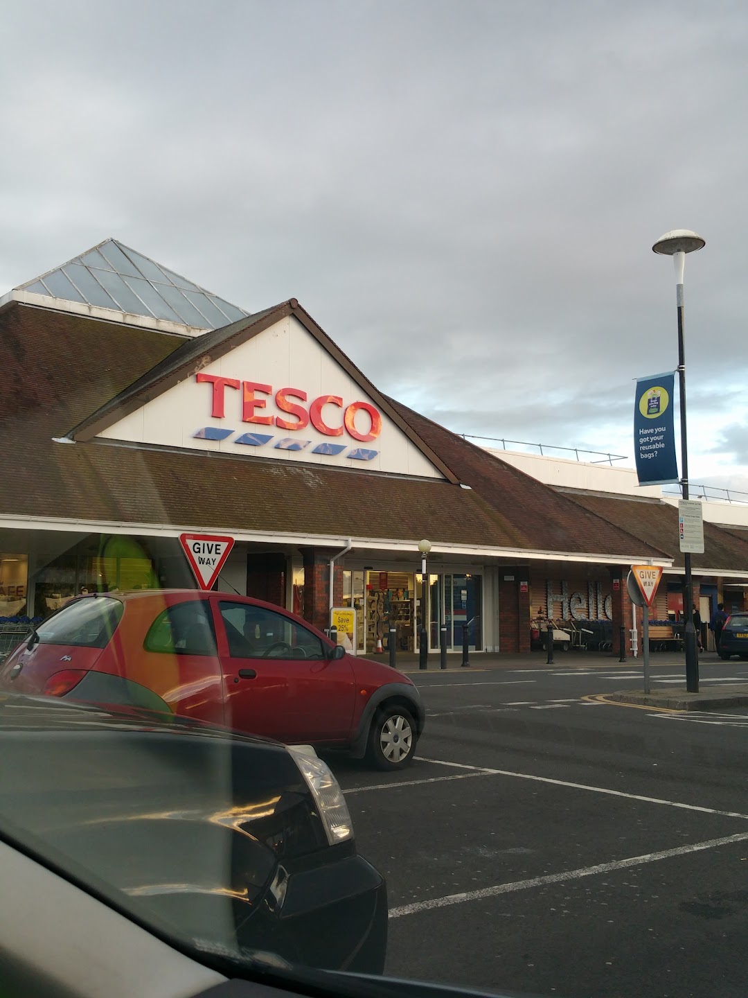 Tesco Grahamston Retail Park