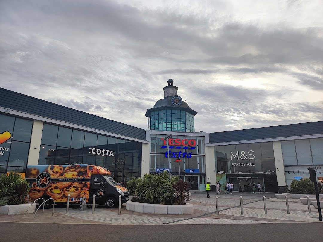 Tesco Serpentine Green Shopping Centre