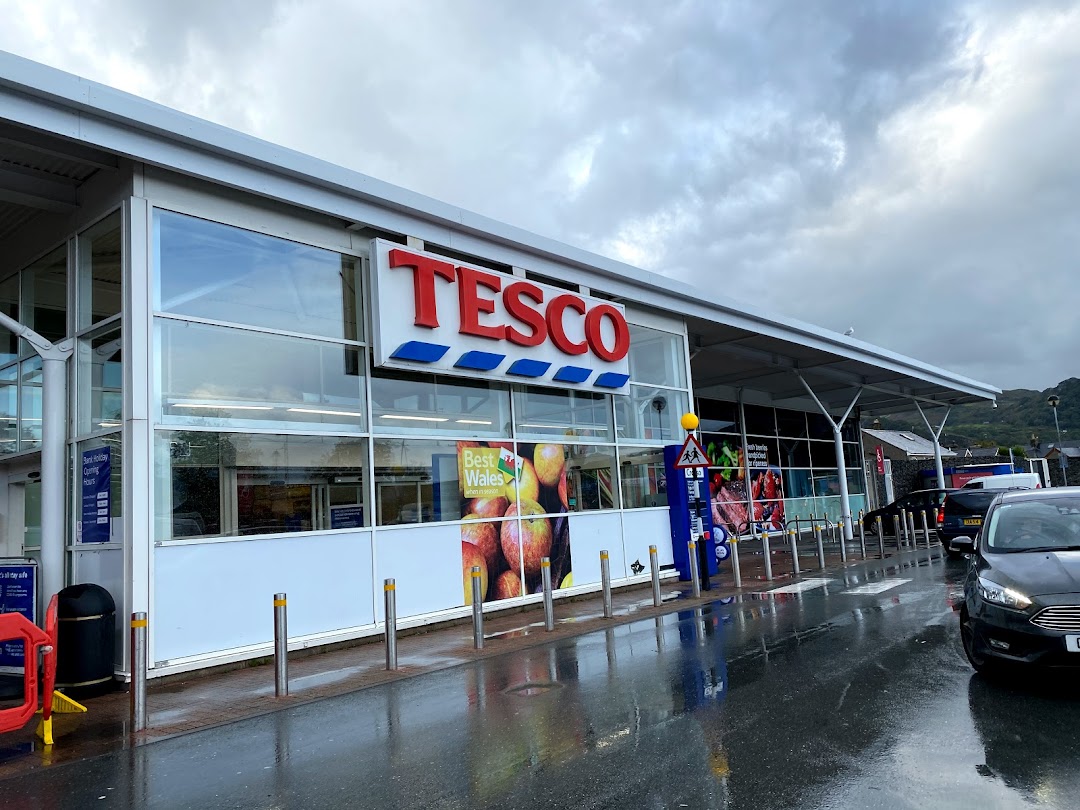 Tesco Porthmadog