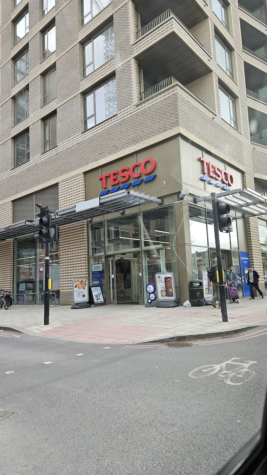 Tesco Kennington