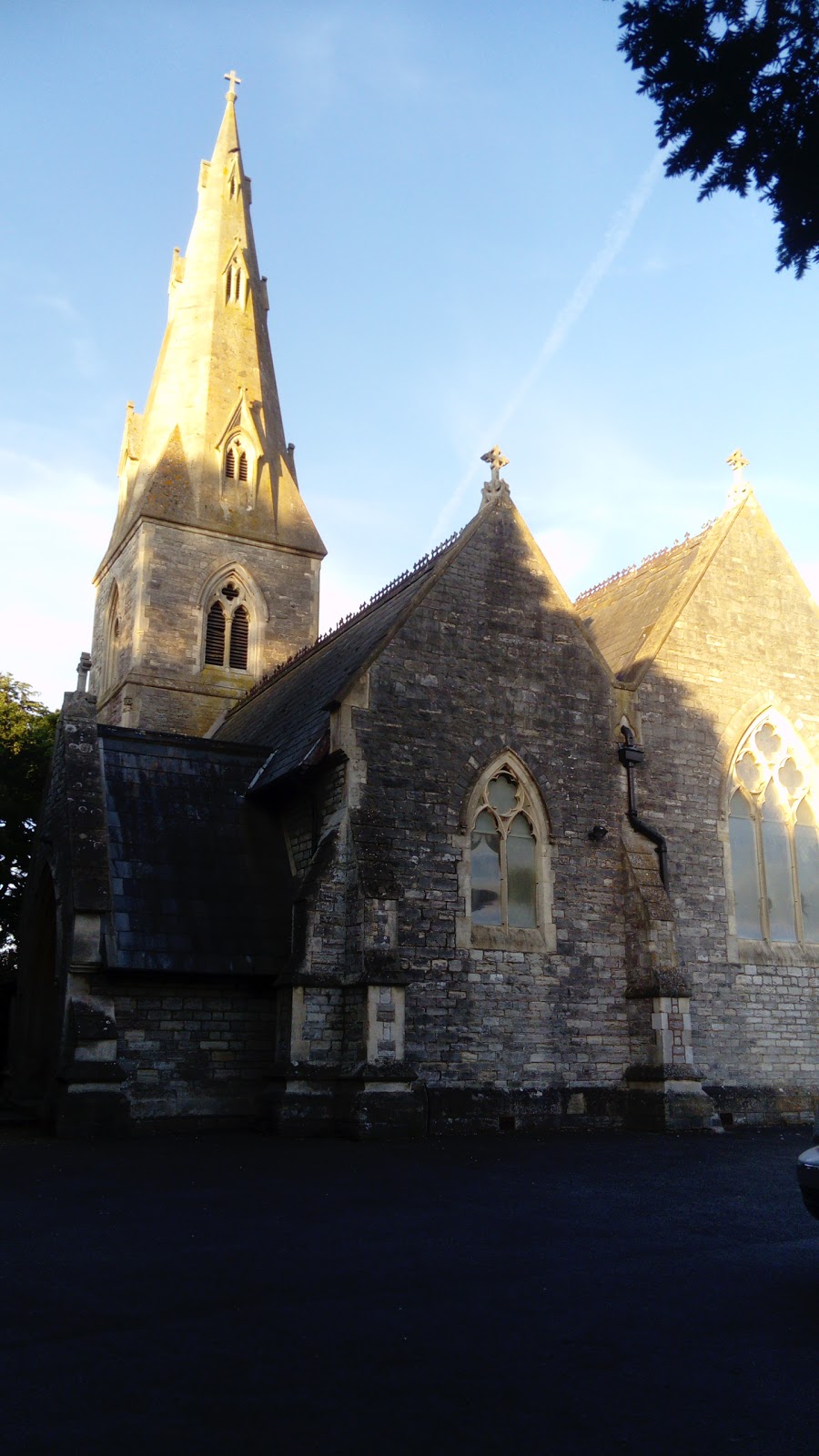 Holy Trinity, Newtown