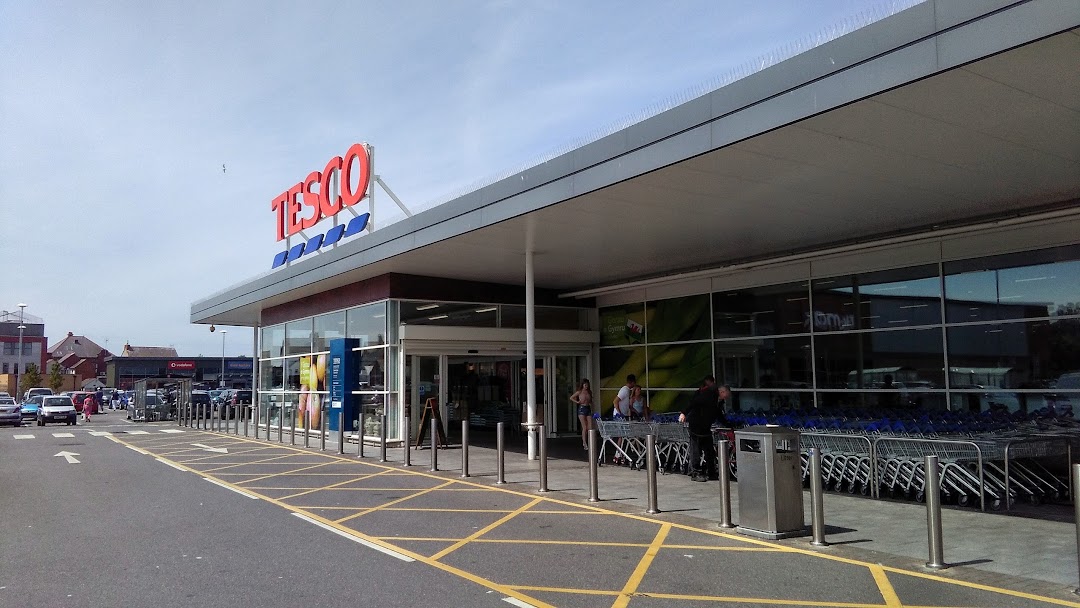 Tesco Prestatyn Shopping Park