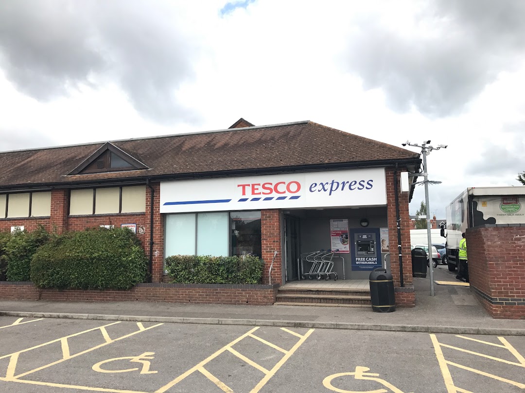 Tesco Express Woodley